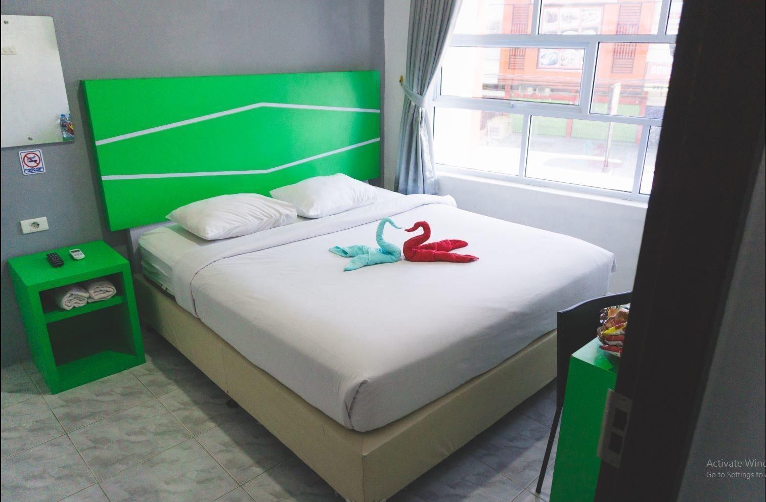 Oyo 1825 Marcopolo Homestay Pekanbaru Ngoại thất bức ảnh